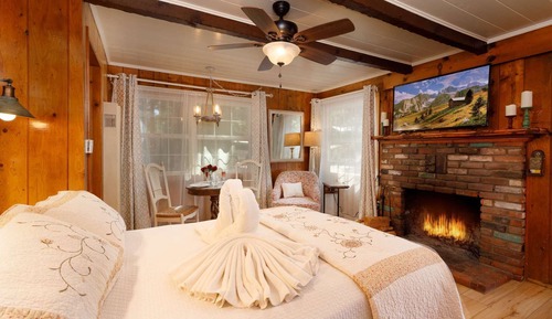 #8 Wild Rose Duplex (Non-Pet) 