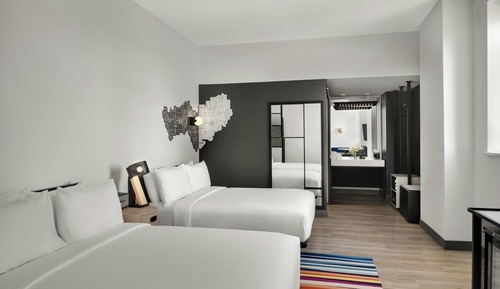 Room, 2 Queen Beds, Non Smoking (Mobility/Hearing Access, Roll-In Shwr)