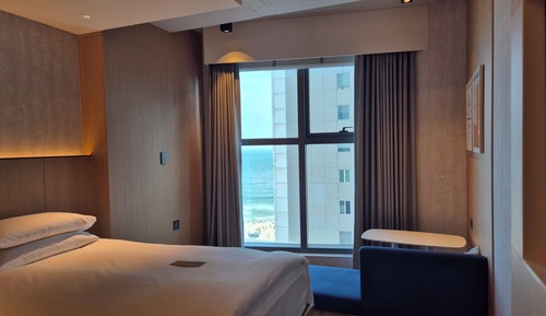 Family Twin Room (Superior Side Ocean)