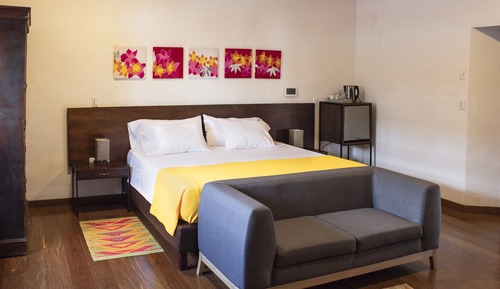 Comfort Suite, City View