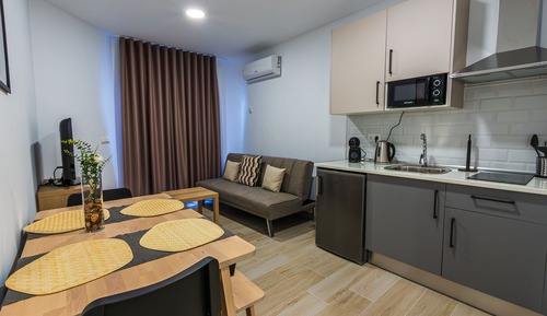 Deluxe Apartment, 1 Bedroom, Pool Access, Poolside