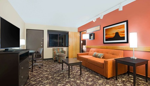 Suite, 1 King Bed with Sofa bed (Atrium View)