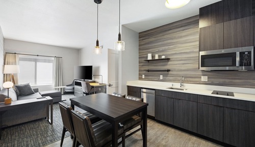 Suite, 2 Bedrooms, Non Smoking, City View (Hearing Accessible)