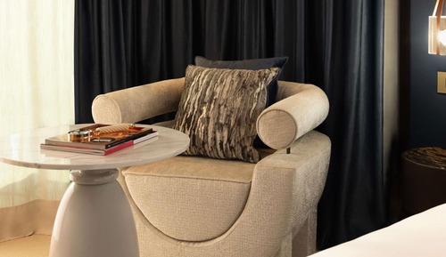 Double Room, 1 King Bed (Delight)