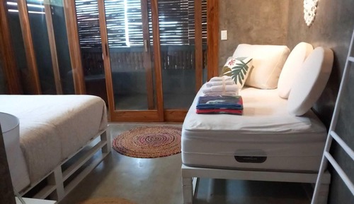 Deluxe Room, 1 Bedroom, Non Smoking, Beach View