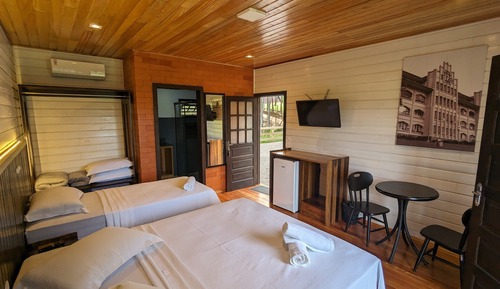 Chalet, Multiple Beds