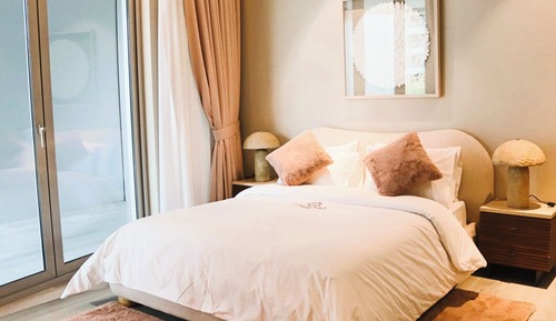 Deluxe Apartment, City View