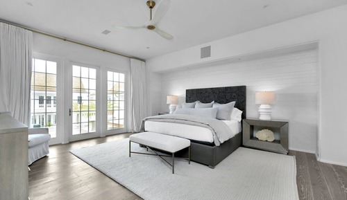 Room (F-Row House 10)