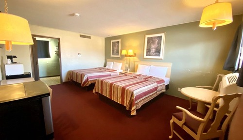 Room, 2 Queen Beds, Non Smoking