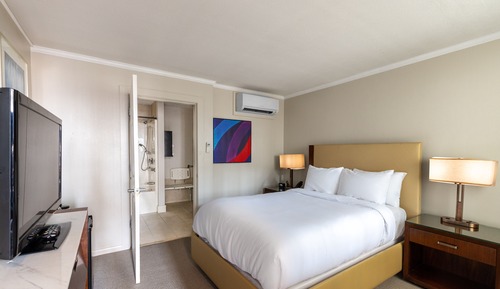 1 Double Bed Accessible