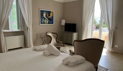 Superior Room, City View