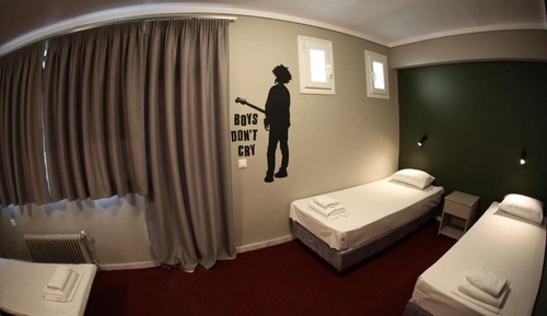 Standard Triple Room, Multiple Beds, Non Smoking