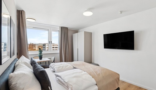 Queen Room