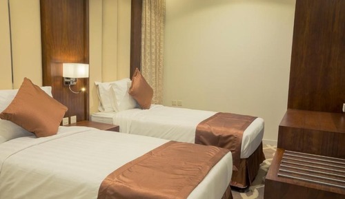 Executive Studio Suite