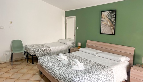 Standard Triple Room (Shared Bathroom)