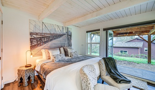 House (2 Bedrooms)