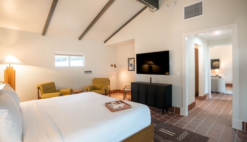 Suite, 1 King Bed (Hillside Soaking ADULTS ONLY)