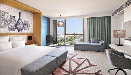 Executive Junior Suite With 1 King Bed, Sofa Bed, and  Lounge Access