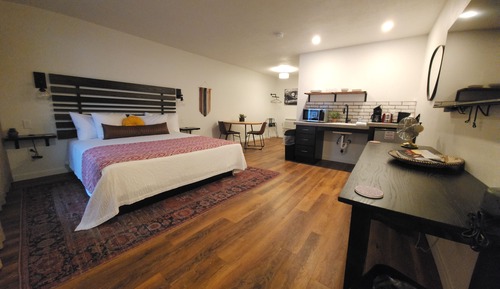 Room, 1 King Bed, Accessible, Kitchenette