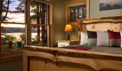 Eagle's Nest Cabin, Accessible, Fireplace, Dog Friendly