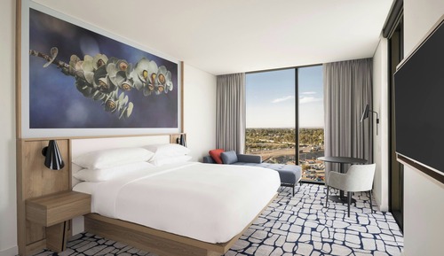 Room, 1 King Bed, Corner