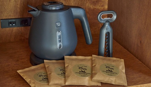 Family Room Natural with stovetop, Non Smoking