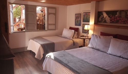 Family Room, Multiple Beds