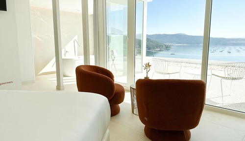 Luxury Room, 1 King Bed, Hot Tub, Sea View