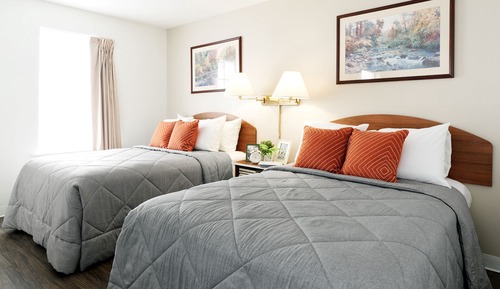 Traditional Room, 2 Queen Beds, Accessible