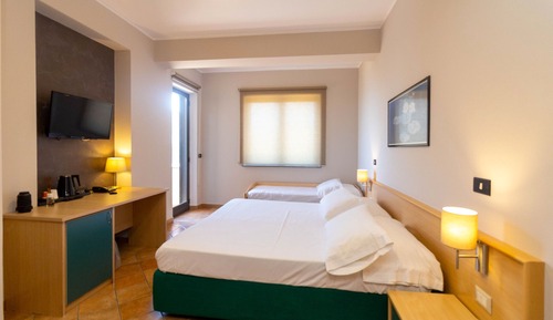 Standard Triple Room, Balcony, Sea View