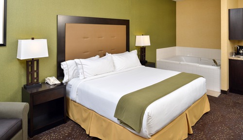 Standard Room, 1 King Bed, Accessible Bathtub (Communications, Mobility)
