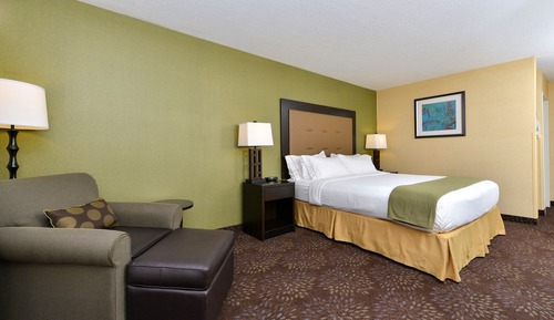Standard Room, 1 King Bed