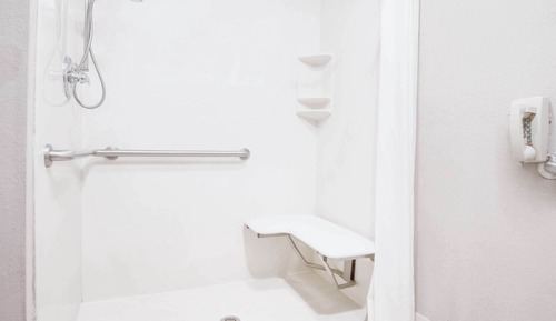 Suite, 1 King Bed, Accessible