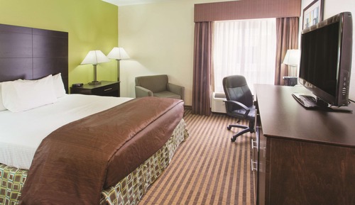 Room, 1 Queen Bed, Accessible, Non Smoking (Mobility/Hearing Impaired Accessible)