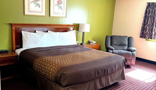 Standard Room, 1 King Bed, Multiple View