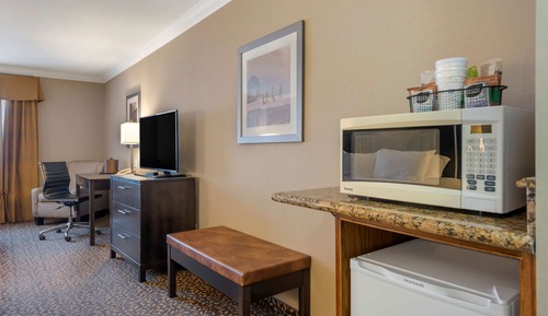 Standard Room, 2 Queen Beds, Non Smoking, Refrigerator & Microwave
