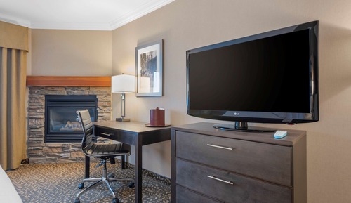 Suite, 2 Queen Beds, Non Smoking, Kitchenette (with Sofabed)