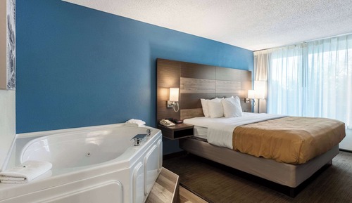 Suite, 1 King Bed, Non Smoking