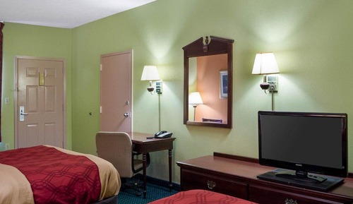 Standard Room, 2 Double Beds, Non Smoking