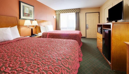 Room, 2 Queen Beds, Smoking