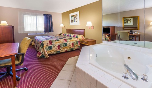 Studio Suite, 1 Queen Bed, Non Smoking