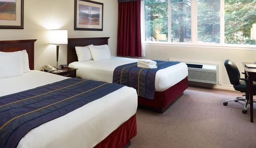 Room, 2 Queen Beds, Garden View, Garden Area