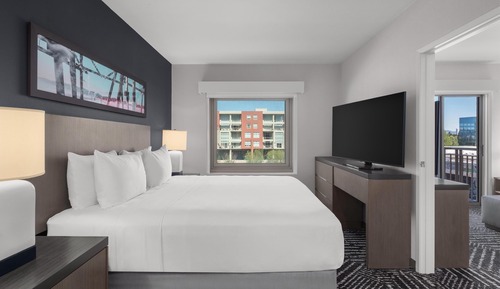 Suite, 1 King Bed with Sofa bed, Kitchen