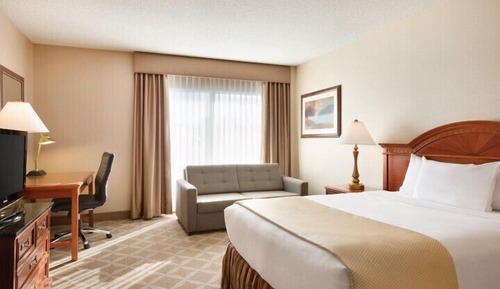 Standard Room, 1 Queen Bed with Sofa bed, Non Smoking (Pet Friendly)