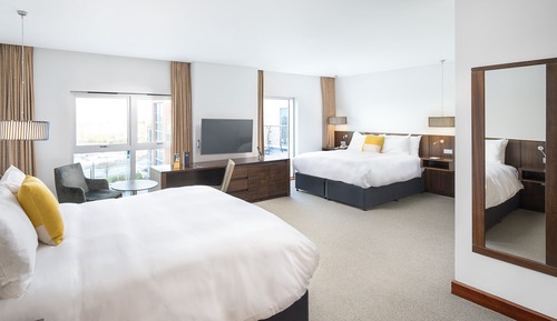 Suite, Multiple Beds (Additional Living Area)