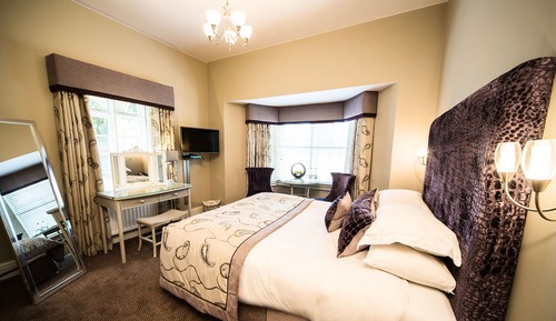 Classic Lodge, Annex Building (A short walk from our main hotel)