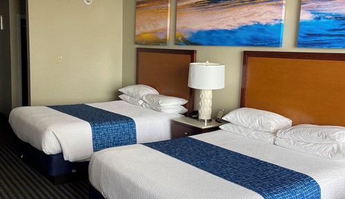 Room, 2 Queen Beds, Non Smoking, Balcony (Partial Ocean View)