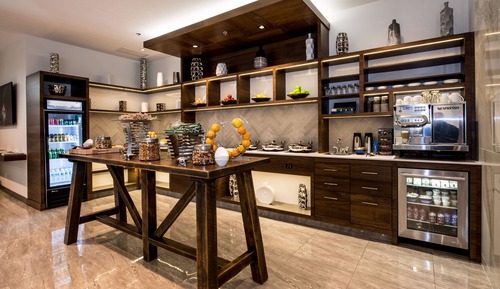 Deluxe Suite, Kitchen