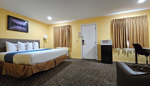 Deluxe Room, 1 King Bed, Non Smoking