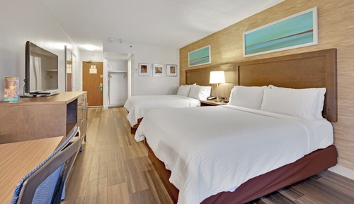 Standard Room, 2 Queen Beds, City View